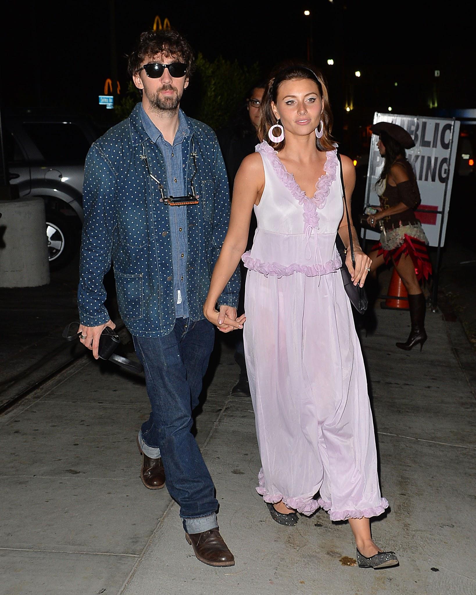 aly-michalka-and-aj-michalka-go-to-a-halloween-par28429.jpg