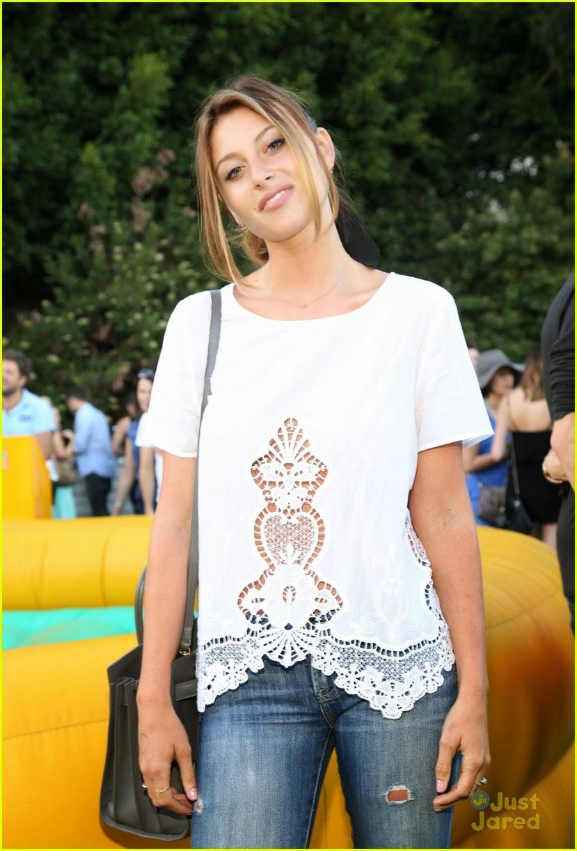 grey-damon-aly-aj-michalka-alli-simpson-nolan-funk28829.jpg