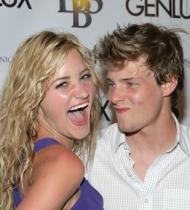 AJ_Michalka_2863329.jpg