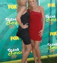 Aly___AJ_Michalka_28101929.jpg