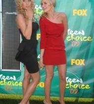 Aly___AJ_Michalka_28102729.jpg